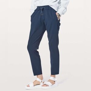 Lululemon On The Fly Pant *Woven 28"